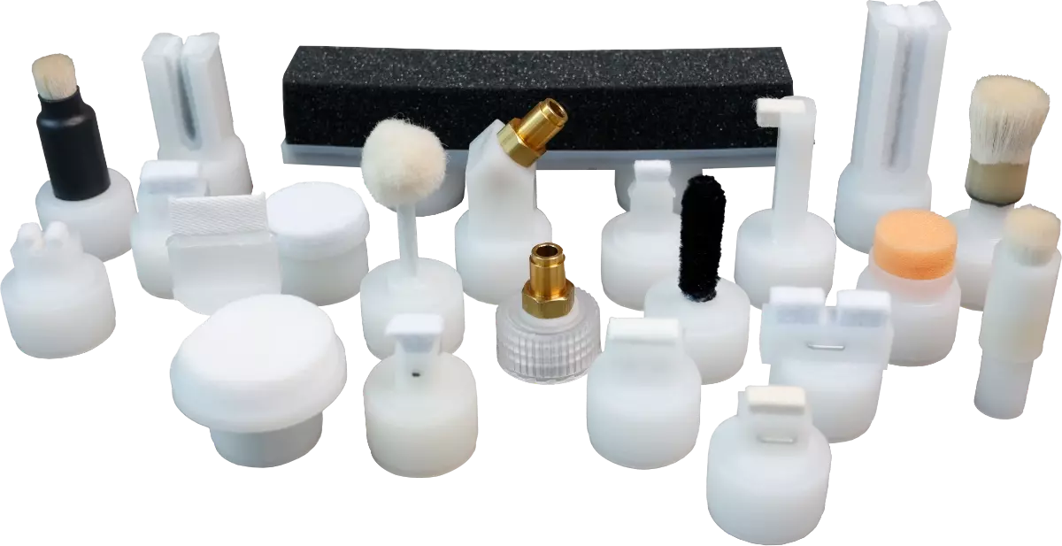 Various fluid applicator tips.